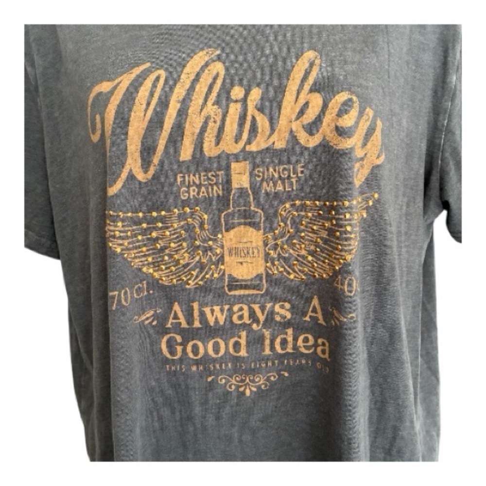 Maurices Charcoal Tee with Tan Whiskey Graphic Size M - Picture 3 of 7